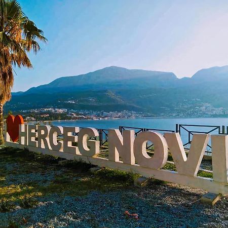 Dlx Apartman Adriatics Herceg Novi Exteriér fotografie