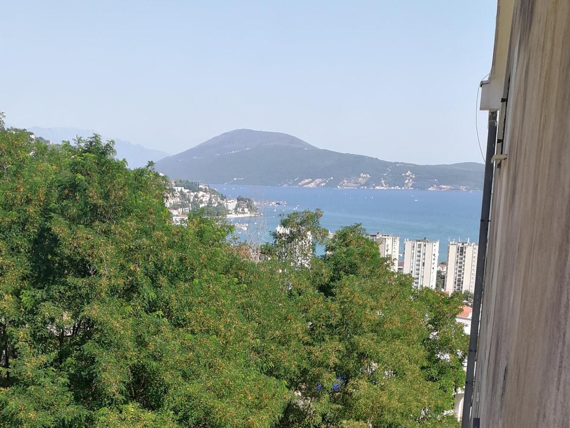 Dlx Apartman Adriatics Herceg Novi Exteriér fotografie
